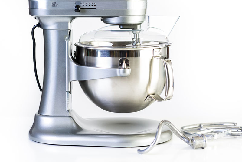 Gift Guide: Best Gifts for Cake Decorators - Kitchenaid mixer